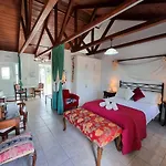 דירה Forestata Village